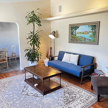 Cozy Family Hideaway, Sleeps 8, 4 Tv'S Yard, Shops Simi Valley Exterior foto