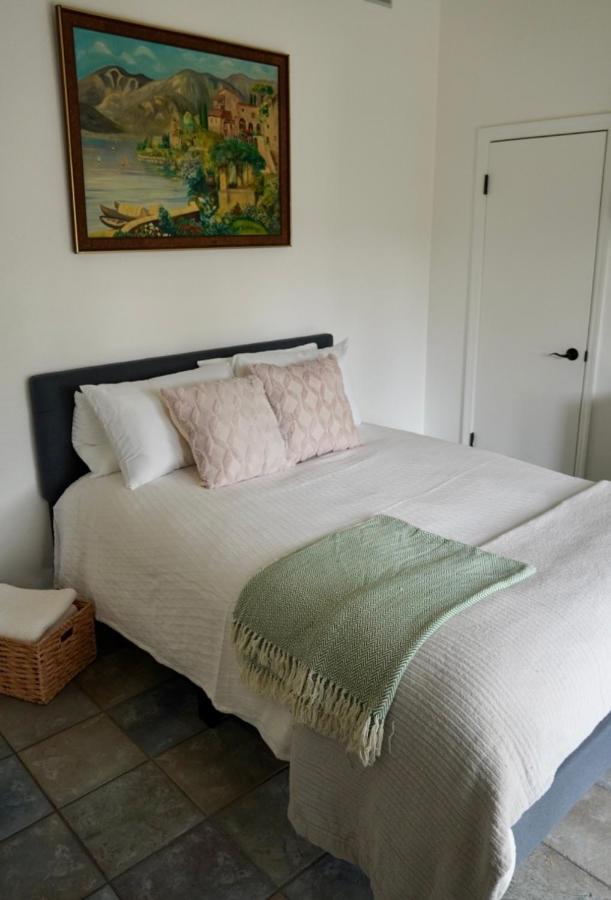 Cozy Family Hideaway, Sleeps 8, 4 Tv'S Yard, Shops Simi Valley Exterior foto