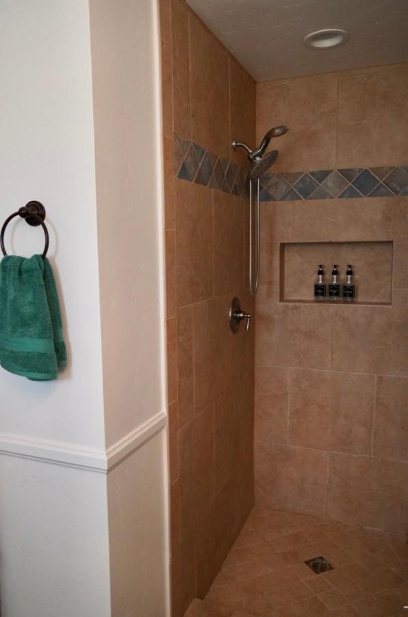 Cozy Family Hideaway, Sleeps 8, 4 Tv'S Yard, Shops Simi Valley Exterior foto