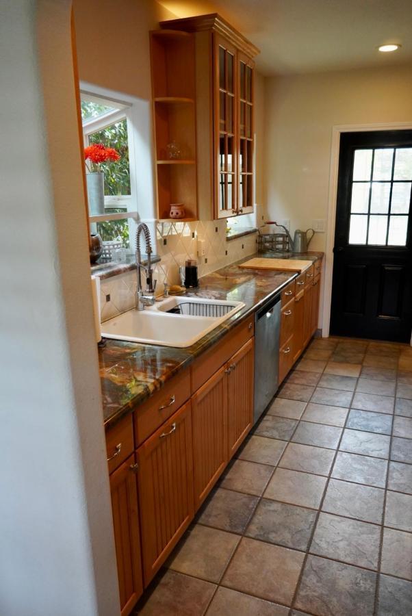 Cozy Family Hideaway, Sleeps 8, 4 Tv'S Yard, Shops Simi Valley Exterior foto